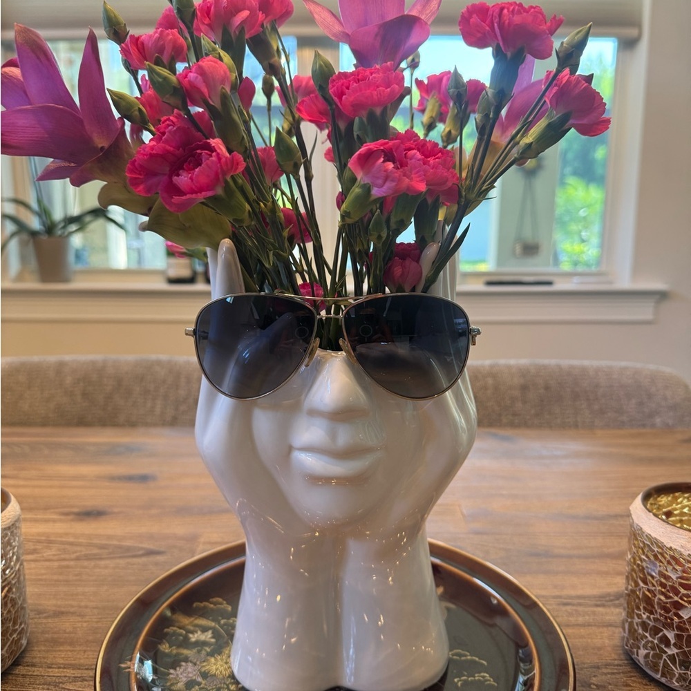 Tiffany aviator blue sunglasses. Slightly used good condition.